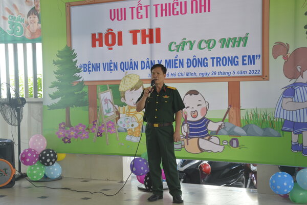Đại tá, Bác sĩ CKII, TTƯT. Trương Hoàng Việt, Bí Thư Đảng ủy, Giám đốc Bệnh viện phát biểu trong chương trình.